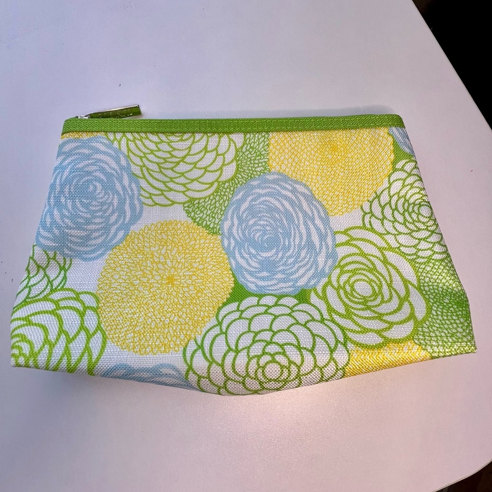 NWOT Clinique Yellow Blue Green Makeup Cosmetic Vanity Bag Pouch 9 ½”